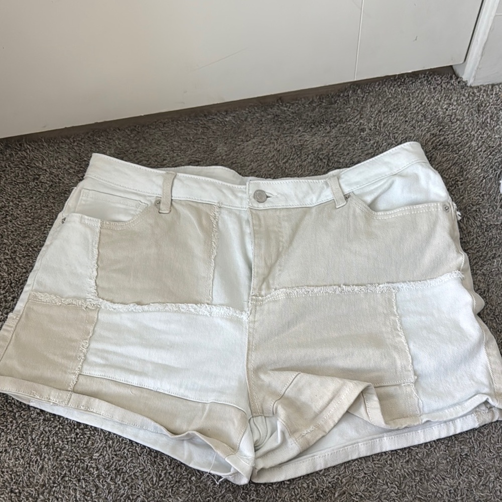Women's Two-Tone Denim Shorts